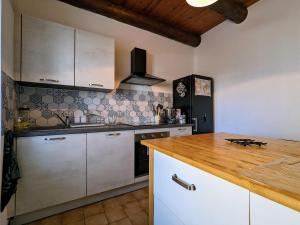 Maisons de vacances Gite familial avec jardin, pres du Puy-en-Velay et station de ski des Estables - FR-1-582-475 : photos des chambres