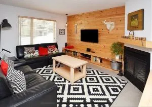 Super Condo ski et vélo 2 min Mont-Ste-Anne - Beaupré