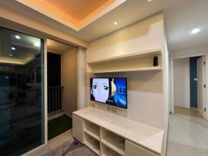 2 Bed Casa Grande Mall Kota Kasablanka By Travelibu