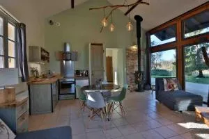 le nid des écureuils-gitesdanslain - Varambon