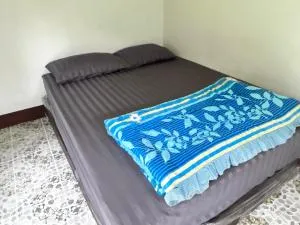 Giant guesthouse - Amphoe Pai