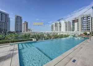 Luxurious 1 Bed in Dubai Creek Harbor, Hosted by Desert City Stays