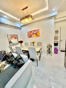 Gina Staycation Condo Unit