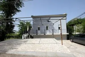 SS Sidro 05 - Zgrade