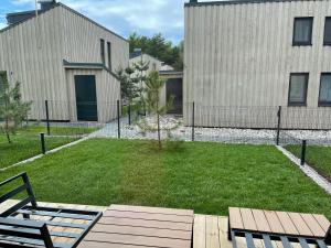 Apartamentai su baseinu