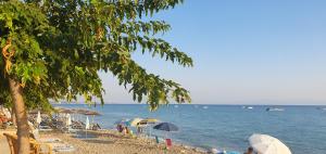 Sunrise Beach Apartment - 2hvězdičkové hotely ve městě Polychrono