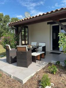 Maisons de vacances Peaceful gite with stunning pool near market town : photos des chambres