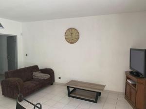 Super appartement arboré avec barbecue et parking