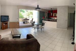 Appartements Super appartement arbore avec barbecue et parking : photos des chambres