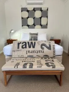 Parachilna Overflow Accommodation - Flinders Ranges