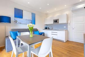 C8 Apartments