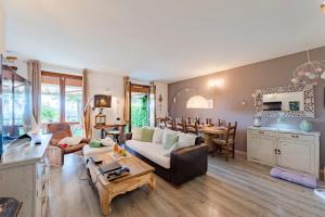 Home Sweet Home Garden & Lake View - Happy Rentals