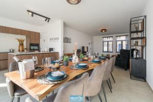 Villa Mater Maris - with large garden and garage