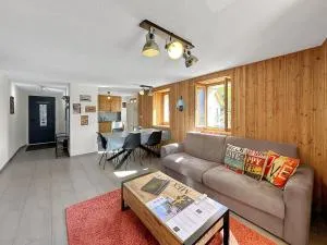 The Rock House - Salins