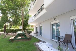 Amadeo Apartments