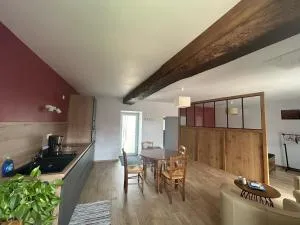 Au Numéro 4 - Épertully