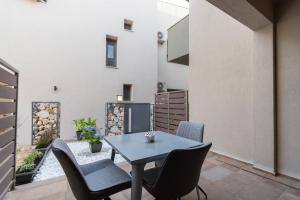 SithoniaRS Seashell Maisonette