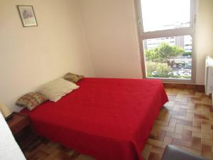 CARNON, Bel appartement 1 chambre balcon avec magnifique vue mer