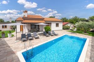 Villa Ajlin with Private Pool