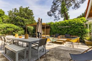 maison familiale à 2 pas du lac,avec spa, à la Gde Escoure-grives