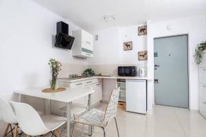 Lavender Studios City Centre Grzybowska