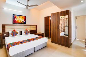 FabHotel VJR Electronic City