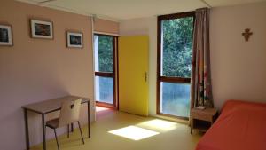 Hotels Maison d-accueil Franciscaine : photos des chambres