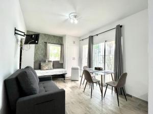 Studio with WiFi, pool and BBQ in Costa del Silencio