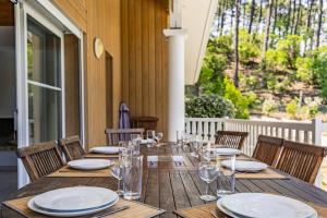 villa piscine 4ch dans la pinede a 4min de l ocean AG1