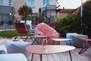 Hotels The Originals Boutique, Hotel Le Pariou, Issoire : photos des chambres