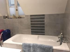 Appartements Les Pensees - Chambre Turner : photos des chambres