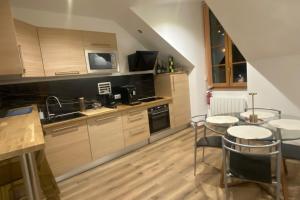 19A - The Seventh Heaven cocoon lover