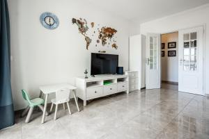 Moonstone in Lagos Centre (just 5 min from beaches)