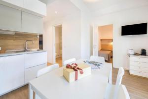 Garda Paola Lake Experience 1