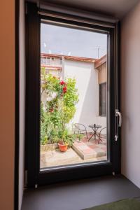 FUN HOUSE - Comfortable stay with garden and near parking