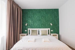 FUN HOUSE - Comfortable stay with garden and near parking