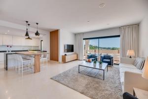 Spacious 2-bed apt Capanes del Golf
