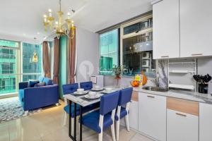 Scilla by Kozystay - Kuningan