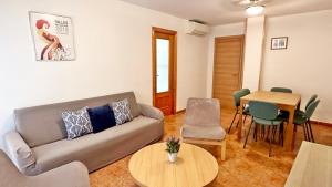 TARONGERS MIRAMAR PLAYA - Alquiler solo a Familias