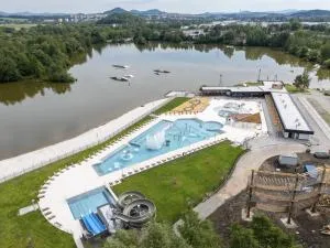 Apartmán Wake u aquaparku - Blíževedly