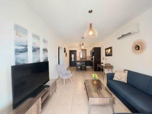 Mythical Sands - Aura