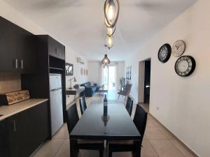 Mythical Sands - Aura