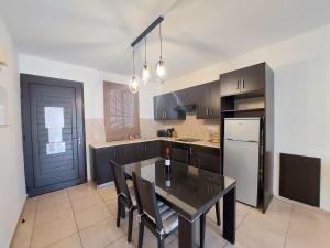 Mythical Sands - Aura