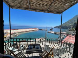 Il Balcone sul molo di Malfa