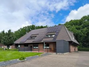 Ferienwohnungen Rimmelsberg - drei moderne und großzügige Unterkünfte mit Blick ins Grüne - Jörl