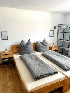 Gemse-Schneiders Wohnen auf dem Bauernhof - 维登希