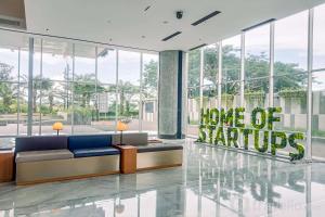 Elegant and Nice 1BR at The Smith Alam Sutera Apartment By Travelio