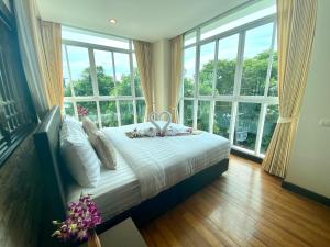 2 BRs Flat near Fishermans Village