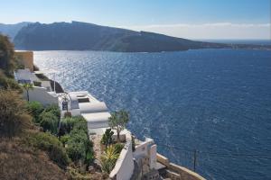 Domus Solis Luxury Villa Santorini Greece