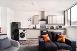 Smart 1 Bed Apartment in Central Wrexham